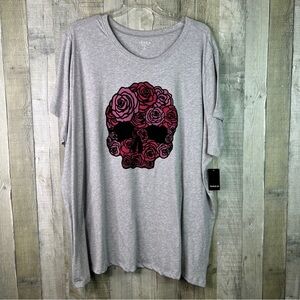 Torrid Size 5(5X)(28) Classic Fit Short Sleeve Crewneck Gray TShirt Velvet Skull